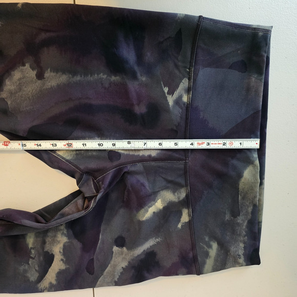 Lululemon Athletica Jogging Pants Women's 14 Black Green Camo Stretch - Picture 12 of 16